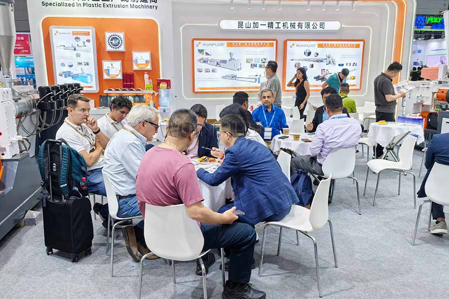 WONPLUS добилась выдающихся успехов на выставке Chinaplas