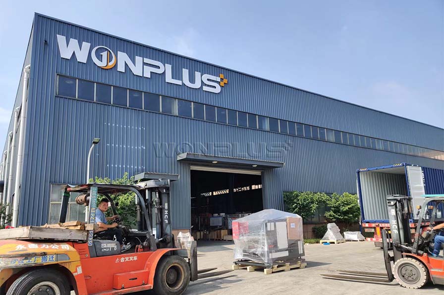 Доставка линии по производству труб ПВХ WONPLUS во Вьетнам
